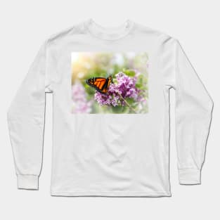 Monarch Butterfly - photograph Long Sleeve T-Shirt